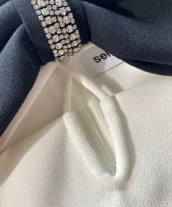 Self-portrait NEW ARRIVALS White And Black Crepe Bow Mini Dress