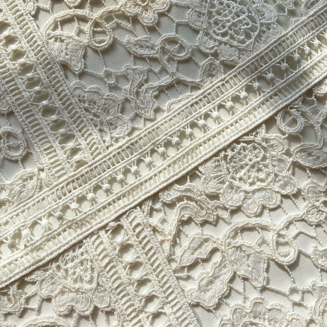 Self-portrait Ivory Floral Guipure Mini Dress READY TO WEAR